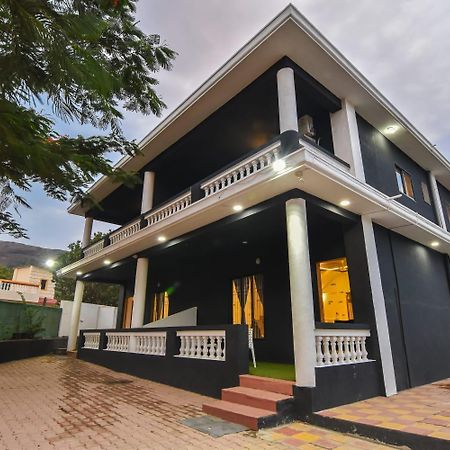 Black Stone Villa Karli Екстер'єр фото