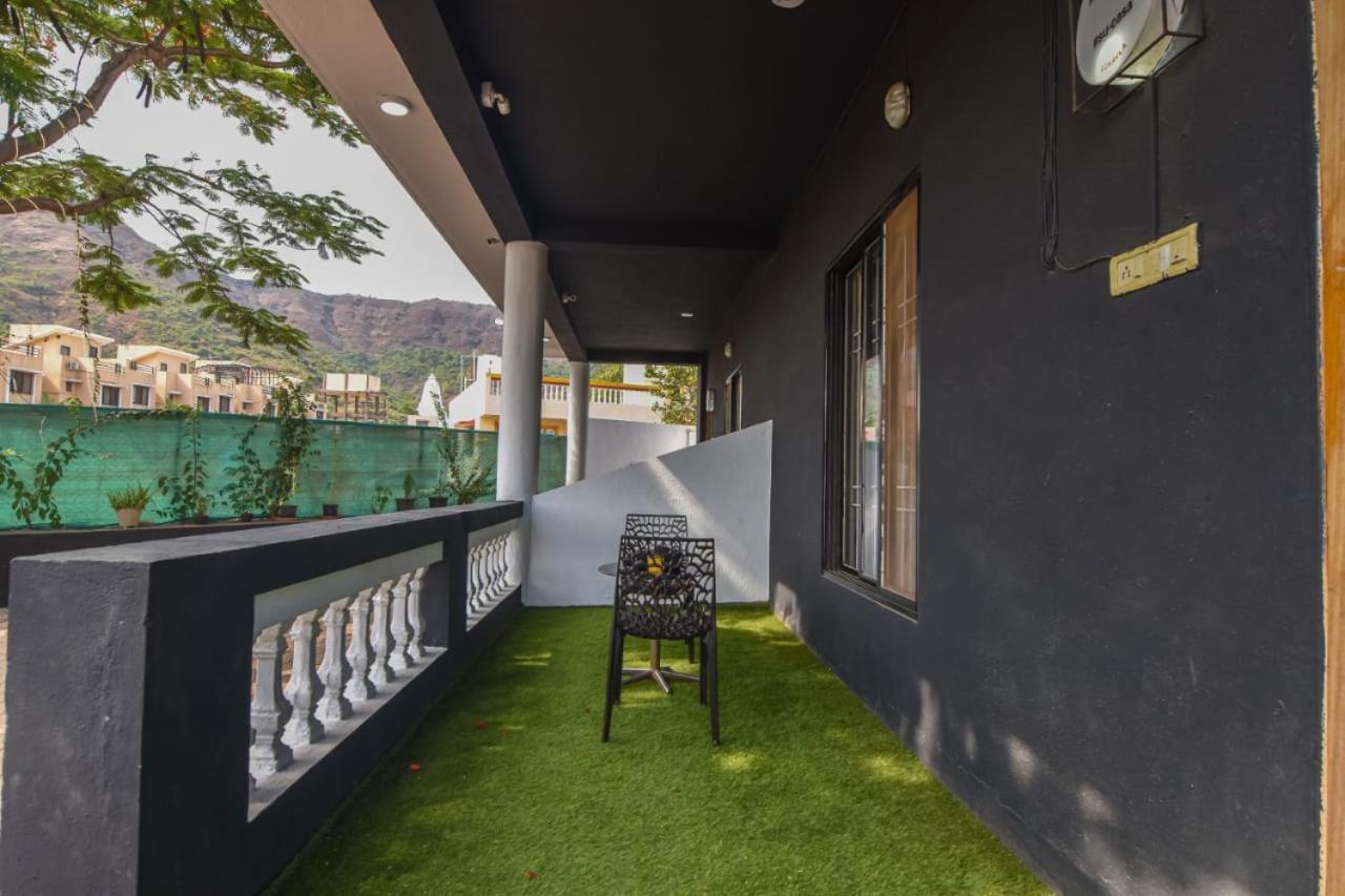 Black Stone Villa Karli Екстер'єр фото